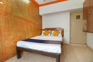 Spot On Balaji Residency Near Yeshwantupur Railway Station,Yeshwanthpur>>Bengaluru,2 star