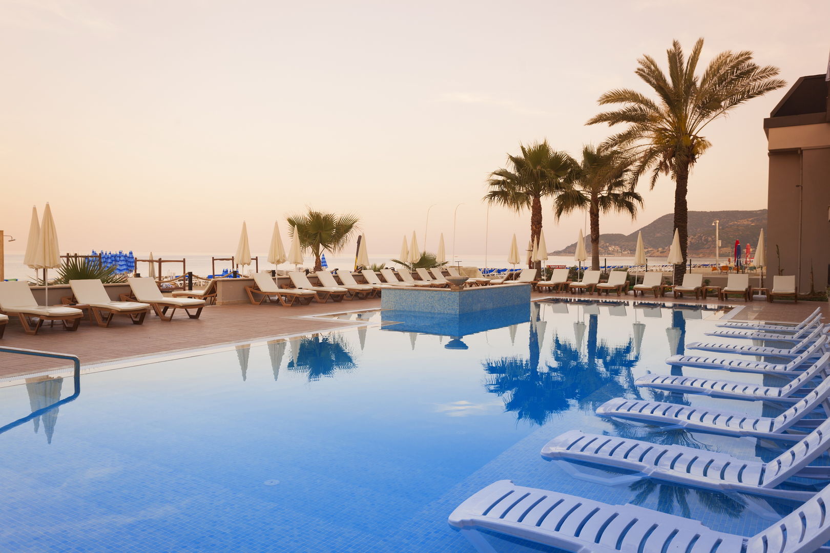 alaaddin beach hotel adults only