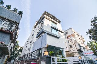 hotel o sunshine inn near pune railway station