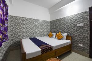 Spot On 74912 Vaishali Lodge,Wadki>>Pune,2 star