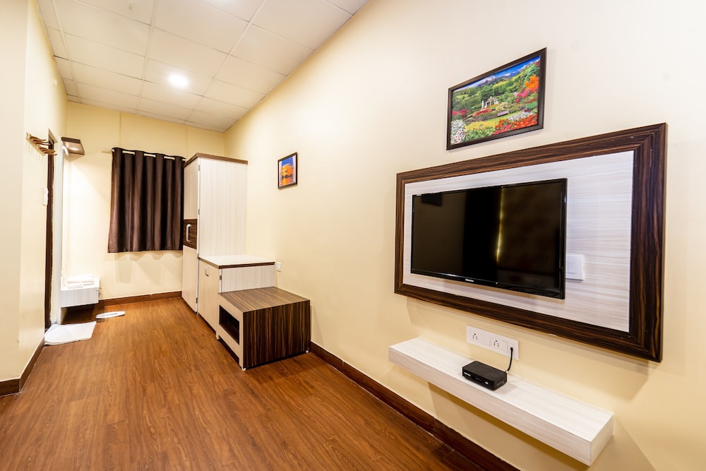 narmada hills resort