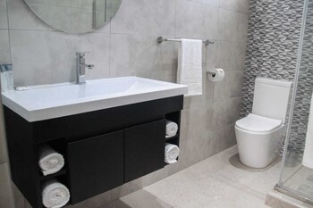 the cato suites hotel