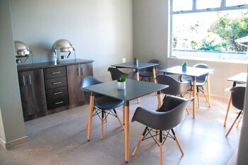 the cato suites hotel