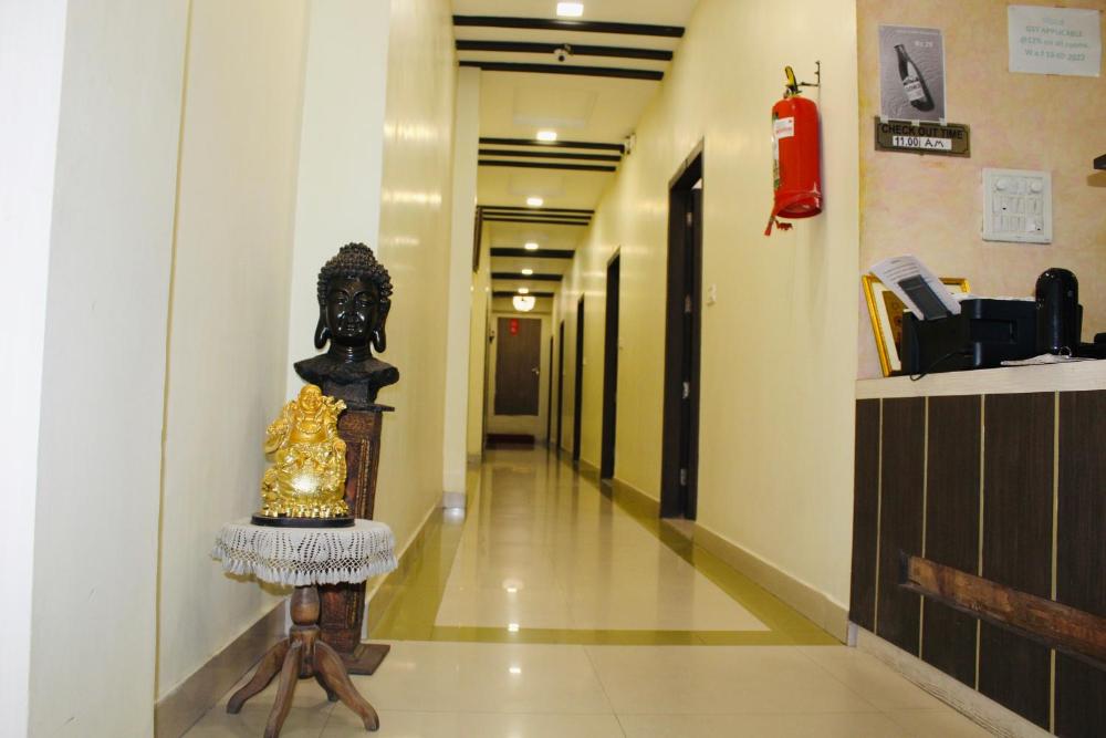 grover international hotel