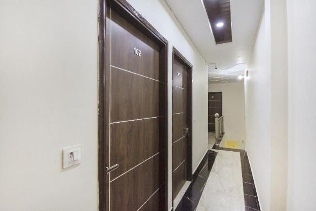 grover international hotel