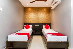 oyo 70680 mokshajna inn