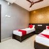 oyo 70680 mokshajna inn
