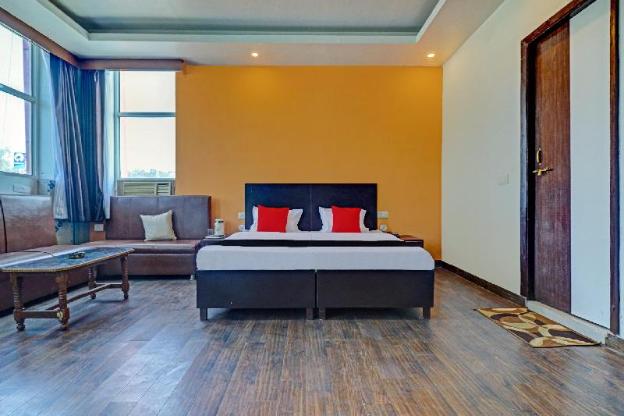 capital o kanha resort