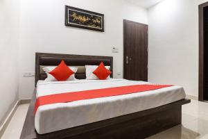 Hotel O Diamond Star,01, Hotel Diamond Opposite Katla Ramlila Maidan Khazanchain Bazaar Near Bus Stand, Hisar,3 star