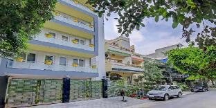 Nuab House,New Delhi>>Gurugram,2 star