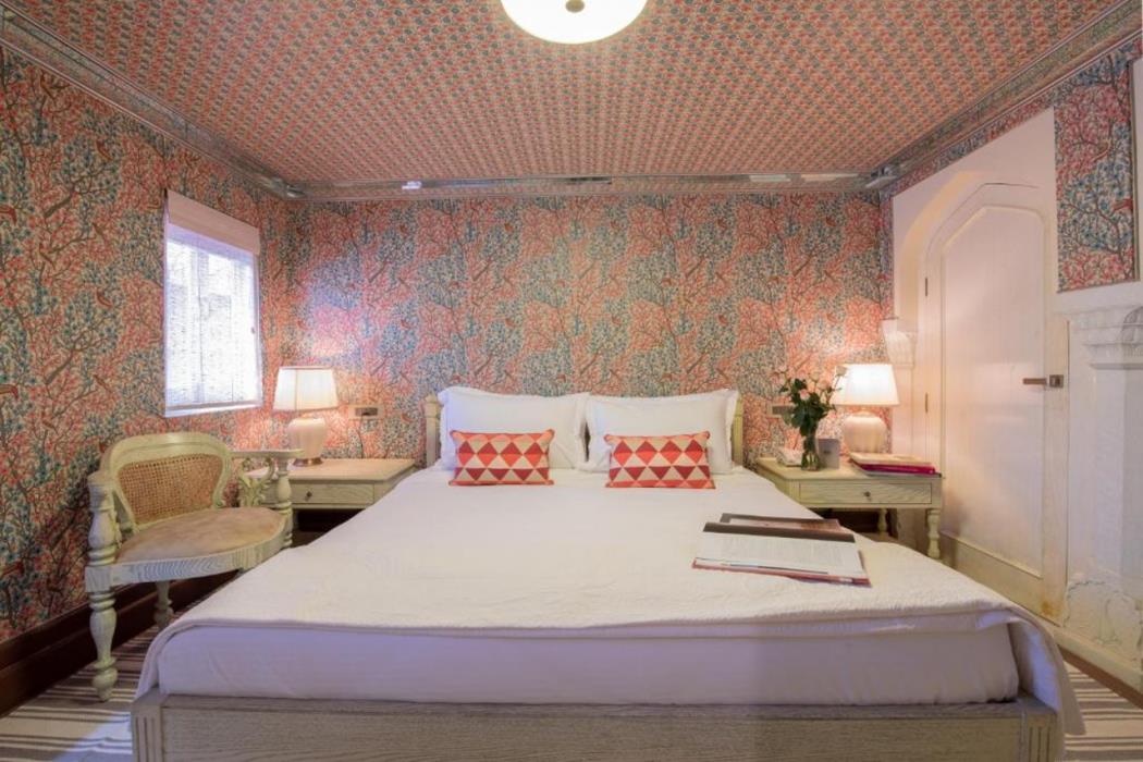 Surya Haveli,Hawa Sadak,3 star