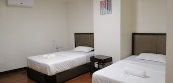 meaco royal hotel binan