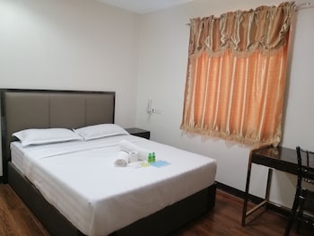 meaco royal hotel binan