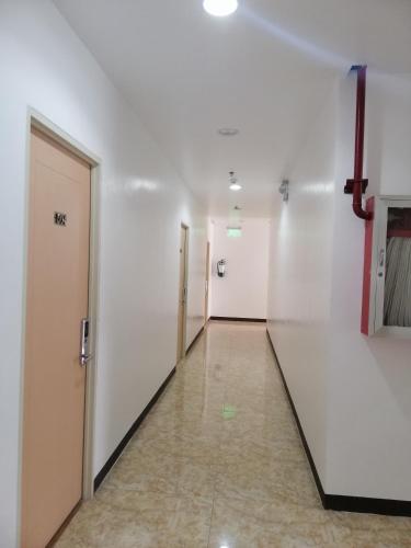 meaco royal hotel binan