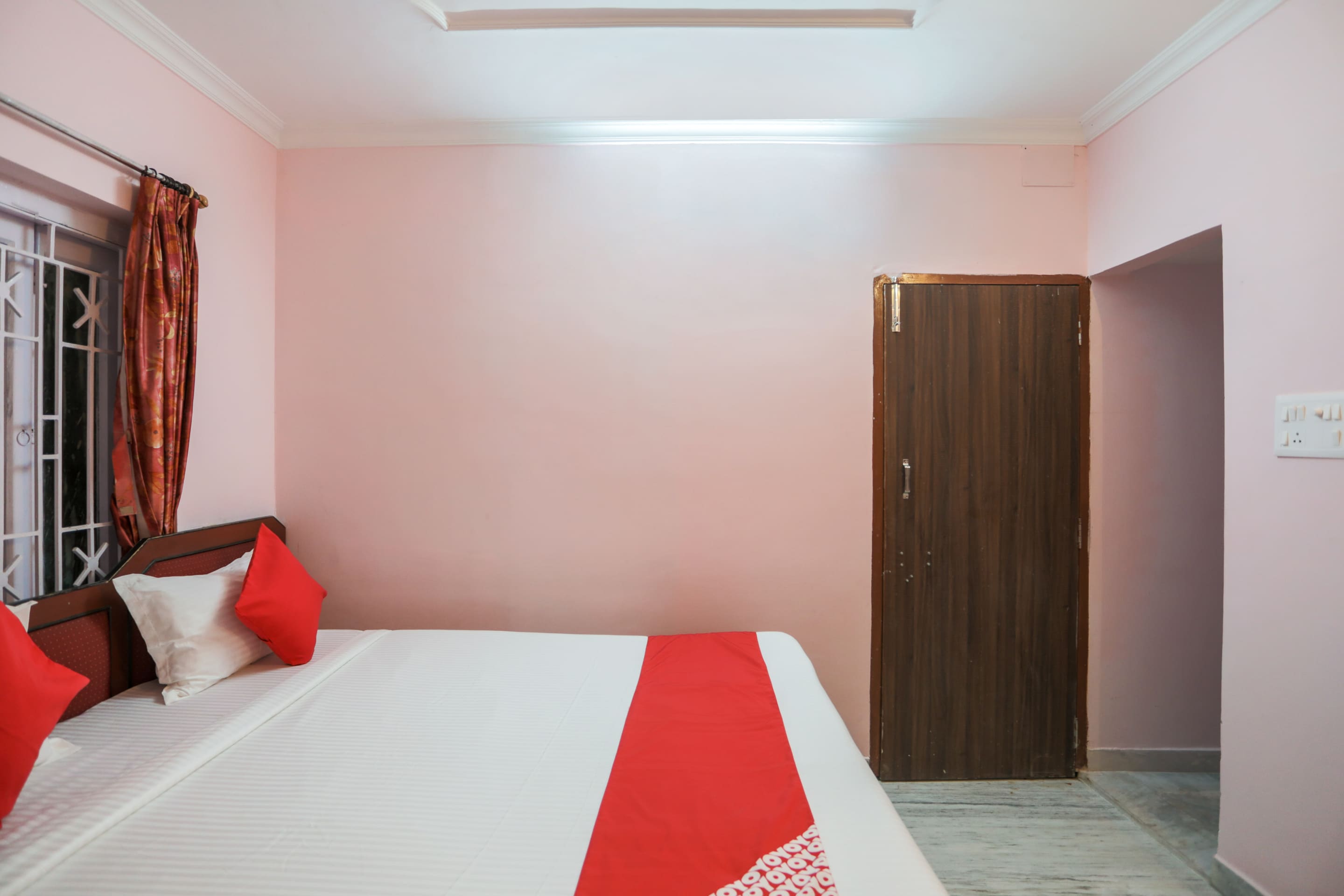 hotel o ma kali guest house