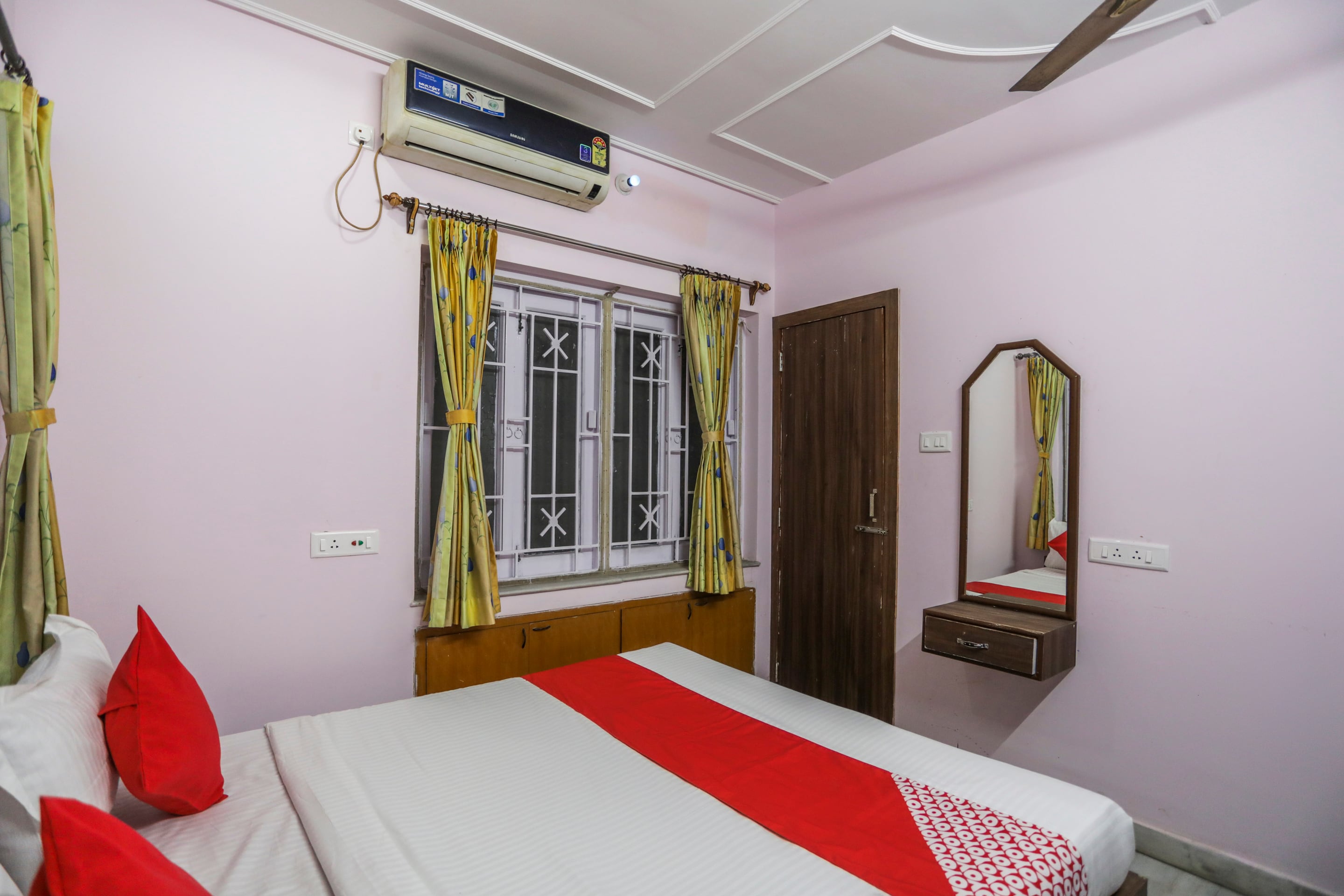 hotel o ma kali guest house
