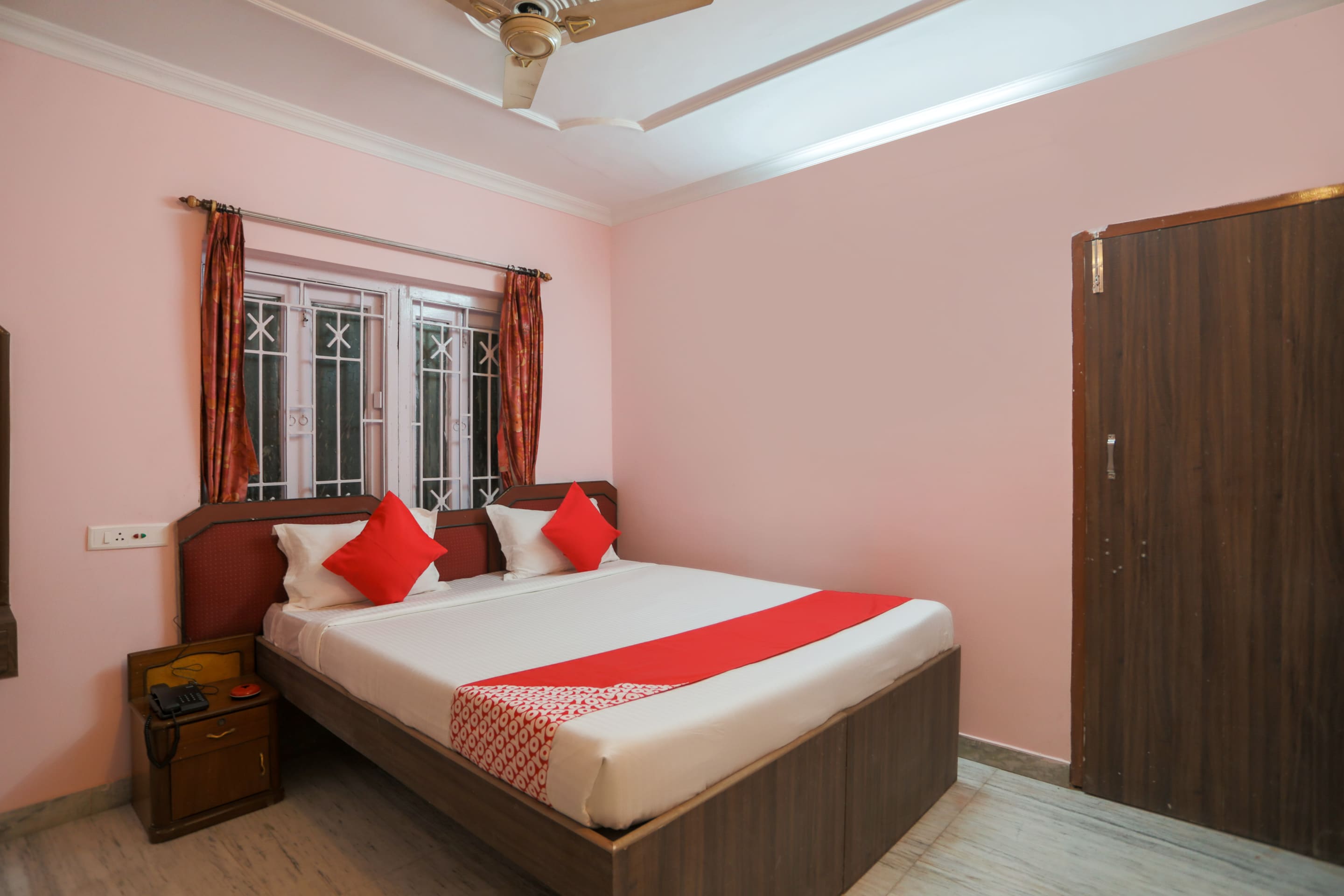 hotel o ma kali guest house