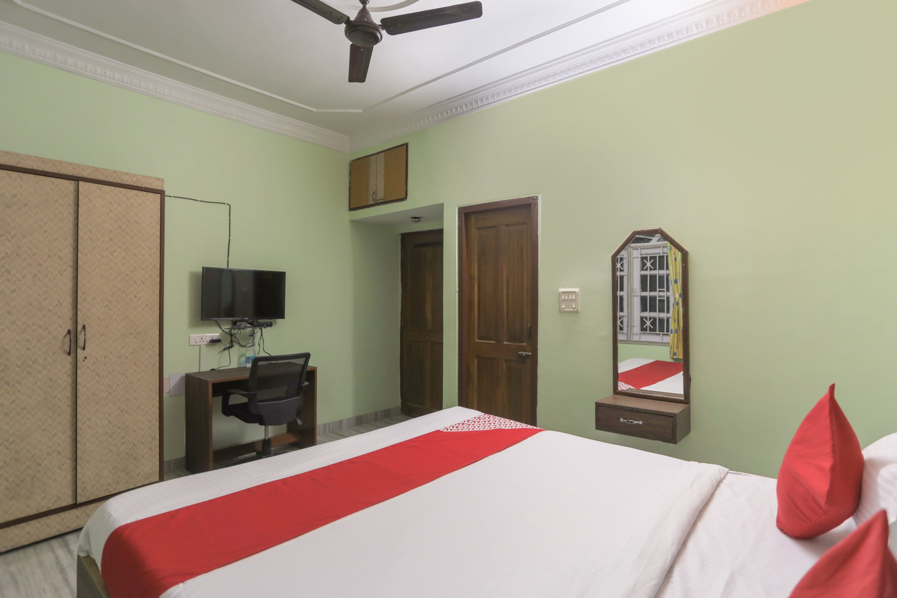hotel o ma kali guest house