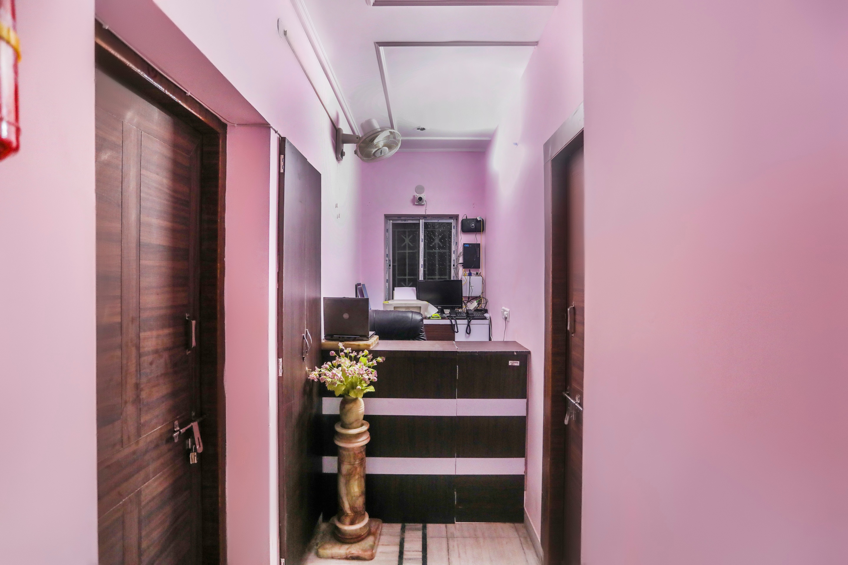 hotel o ma kali guest house