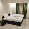 aura residency