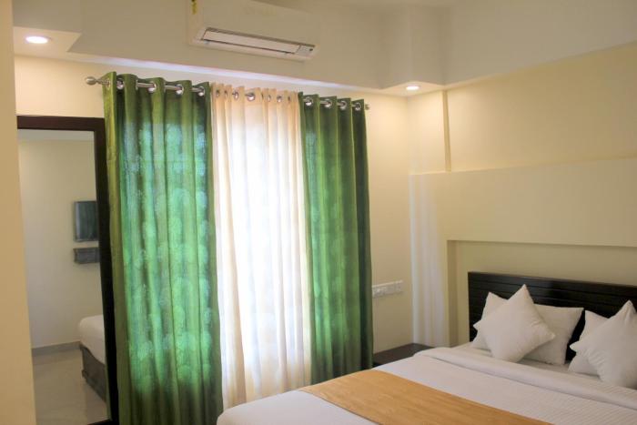 aura residency