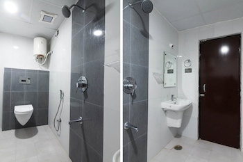 capital o 63727 mythri hotel