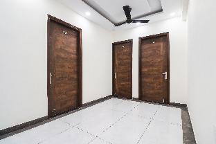 Collection O Green Leaf Residency,Gurugram>>Delhi,3 star