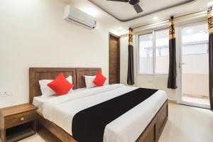 collection o green leaf residency