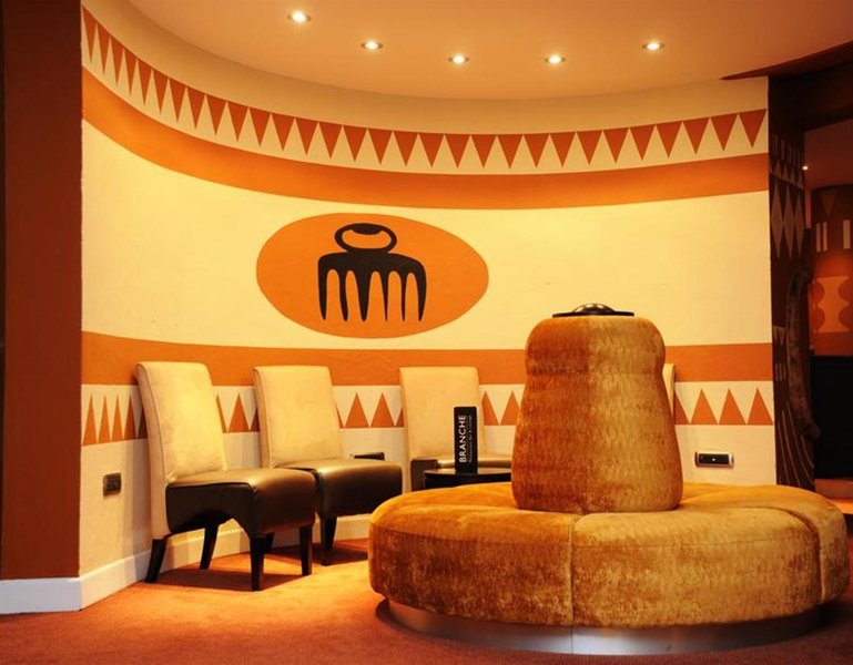 golden tulip accra