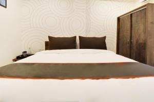 super collection o hingna road