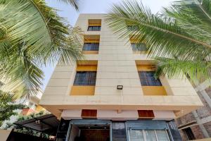 spot on 77742 royal rest rooms