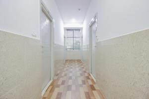 capital o76170 hotel mayukha