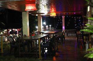 phoenix island resort