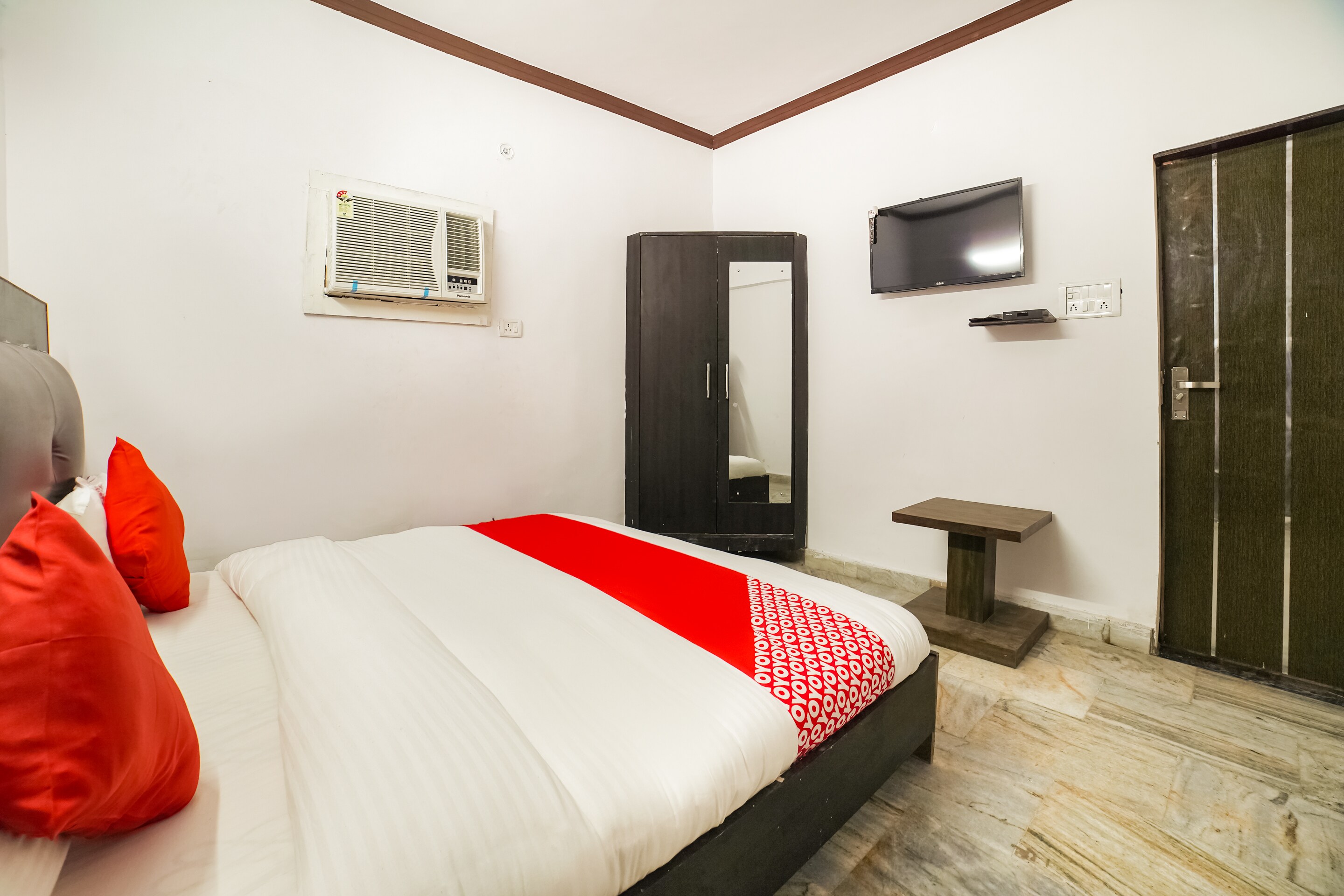 hotel konark inn
