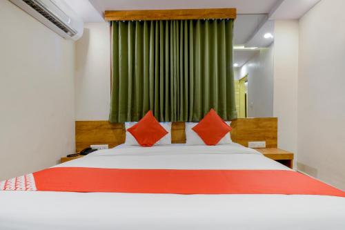 hotel safari inn c g road