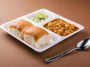 hotel safari inn c g road