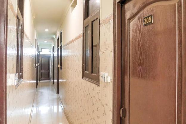 shri sai guest house opp azadpur main mandi