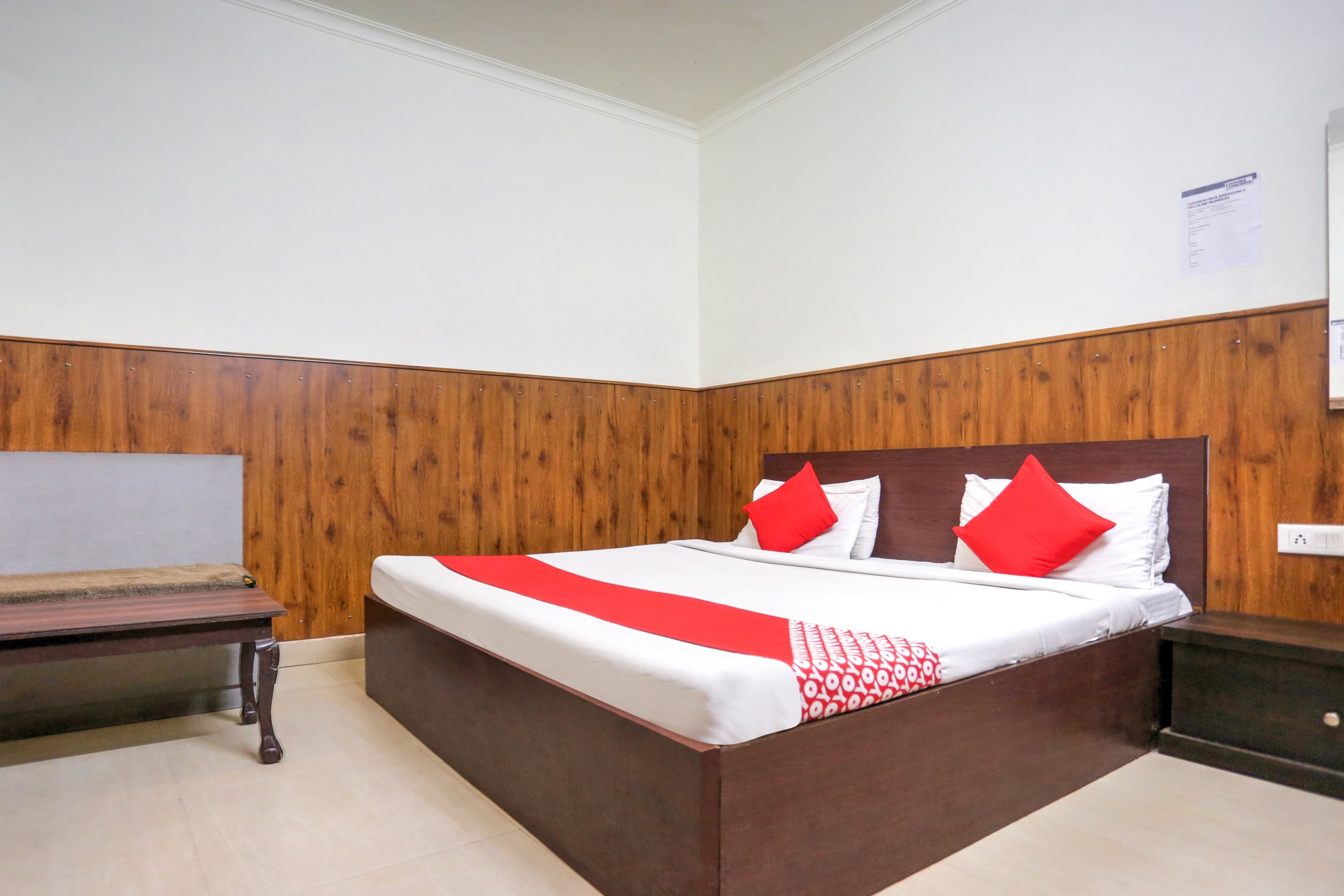 shri sai guest house opp azadpur main mandi