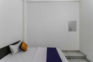 spot on 78880 rajdhani hotel