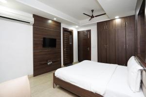 Spot On 73780 Hotel Pravin,Latur>>Gangapur,3 star