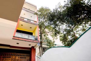 spot on hotel harrys 1 near select citywalk mall