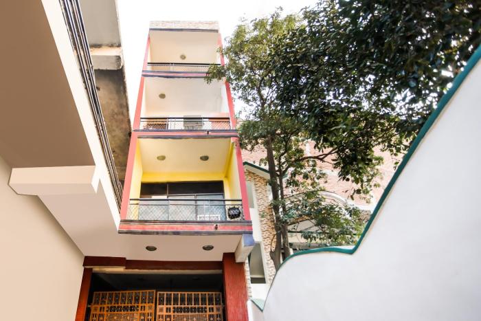 spot on hotel harrys 1 near select citywalk mall