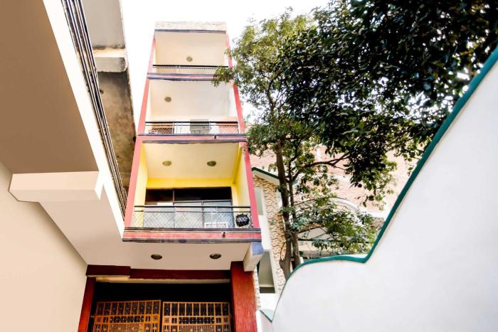 spot on hotel harrys 1 near select citywalk mall