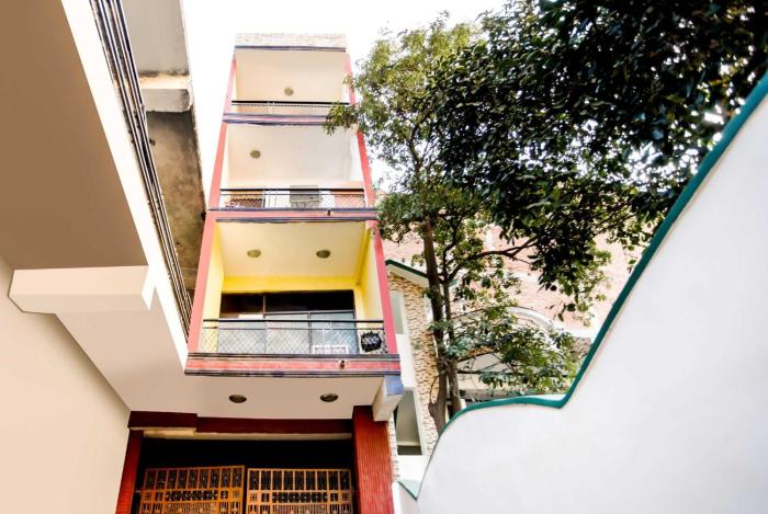 spot on hotel harrys 1 near select citywalk mall