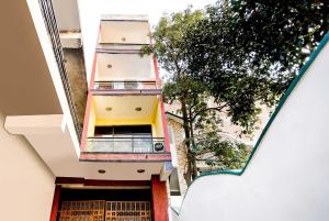 spot on hotel harrys 1 near select citywalk mall