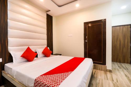 oyo 75217 hotel navya grand