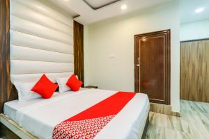 oyo 75217 hotel navya grand
