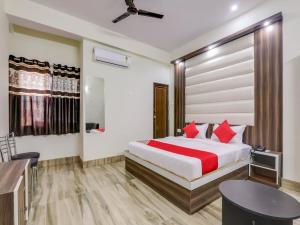 oyo 75217 hotel navya grand