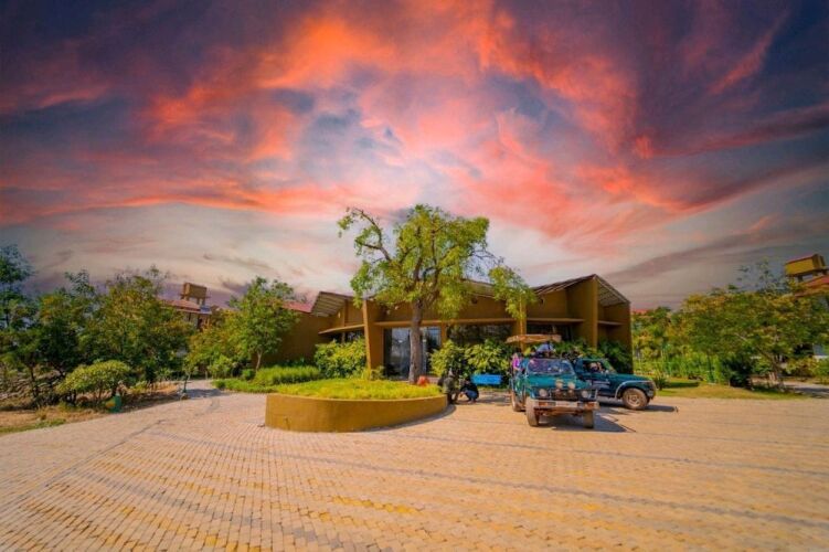 chimur tiger resort at tadoba