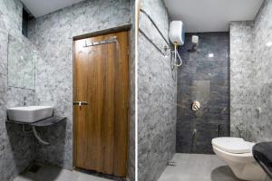 oyo 49524 hotel bhavya